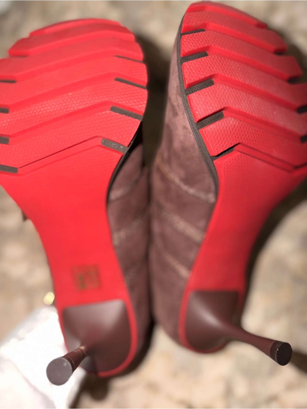 SNEEX THE BLAKE Hard to Find Brown w/Red HY-HEELS - Picture 4 of 7